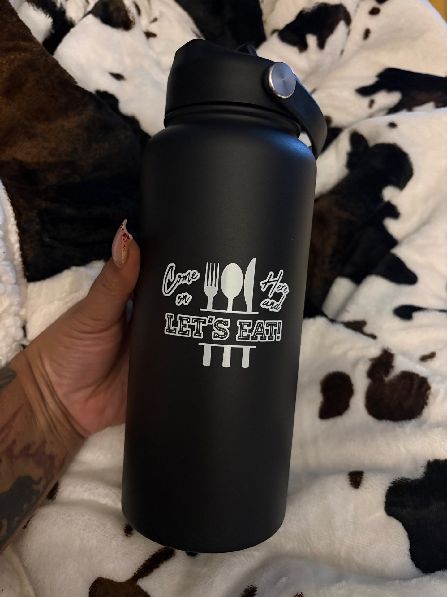 CUSTOMIZED INSULATED 32oz WATER BOTTLE
